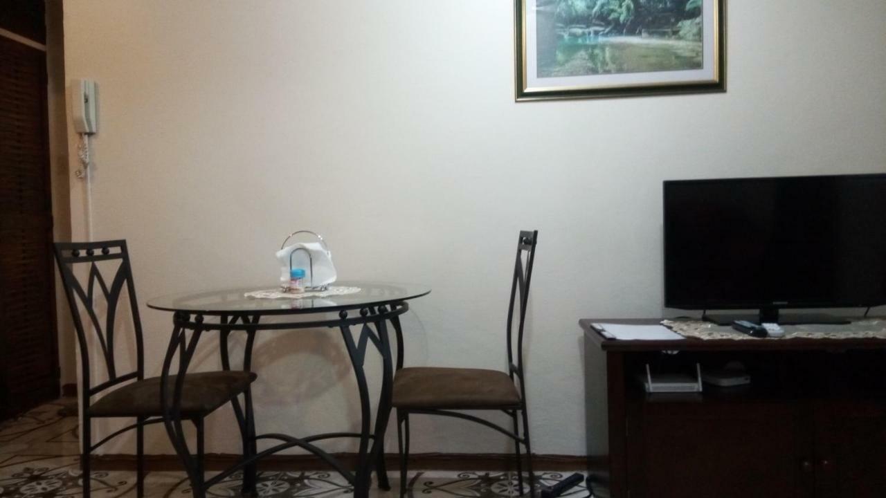 Oaklands Oasis Apartment Kingston Bagian luar foto
